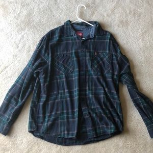 Men’s Flannel size XL, smaller fit